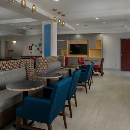 Holiday Inn Express Lawrence By Ihg Eksteriør bilde