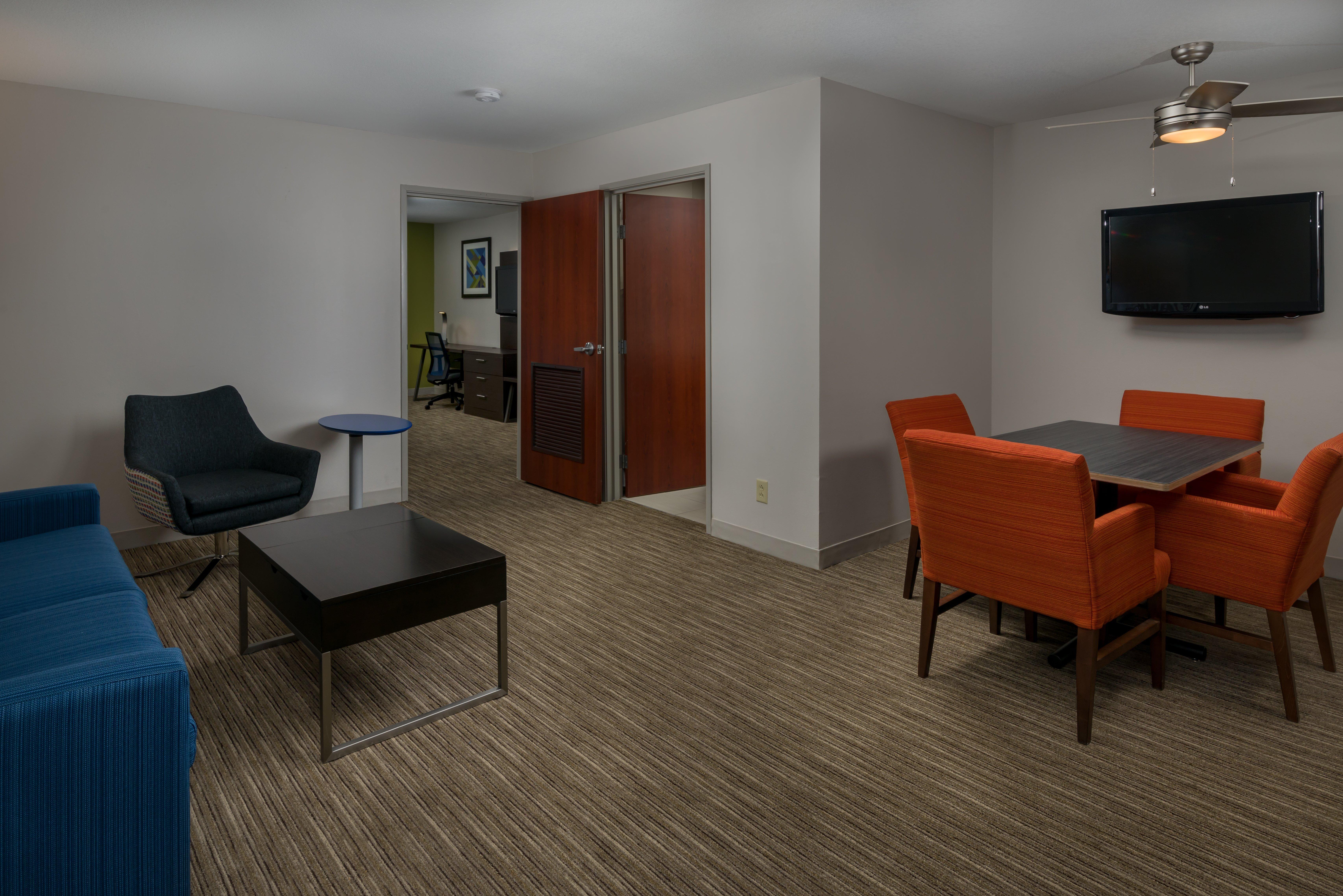 Holiday Inn Express Lawrence By Ihg Eksteriør bilde