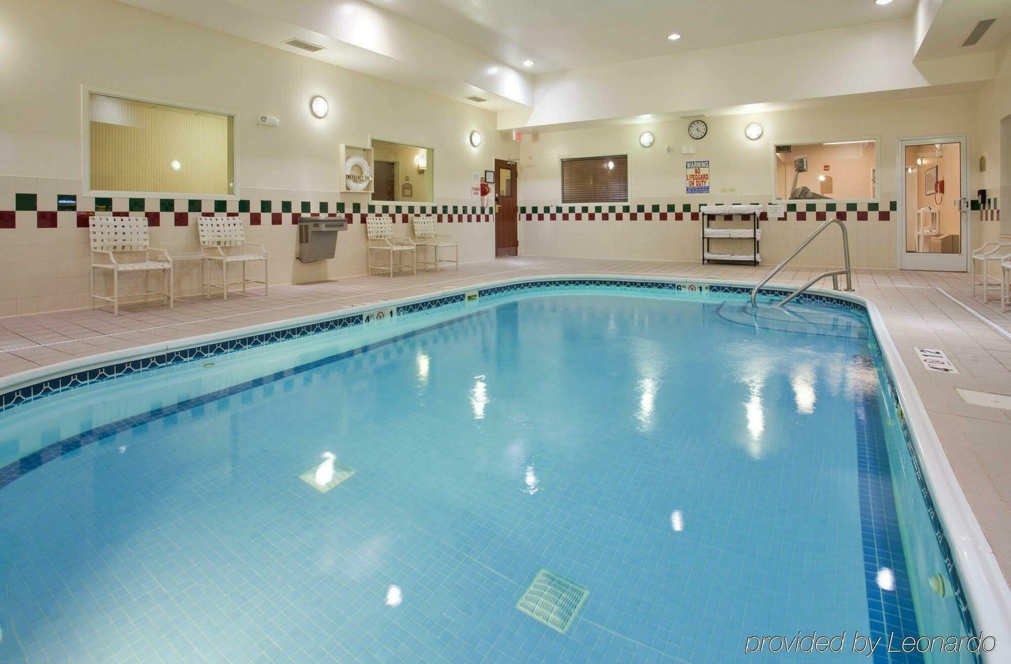 Holiday Inn Express Lawrence By Ihg Eksteriør bilde